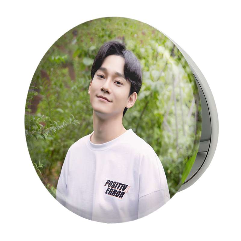 آینه جیبی خندالو طرح چن گروه اکسو EXO مدل تاشو کد 13340 آینه جیبی خندالو طرح چن گروه اکسو EXO مدل تاشو کد 13340
