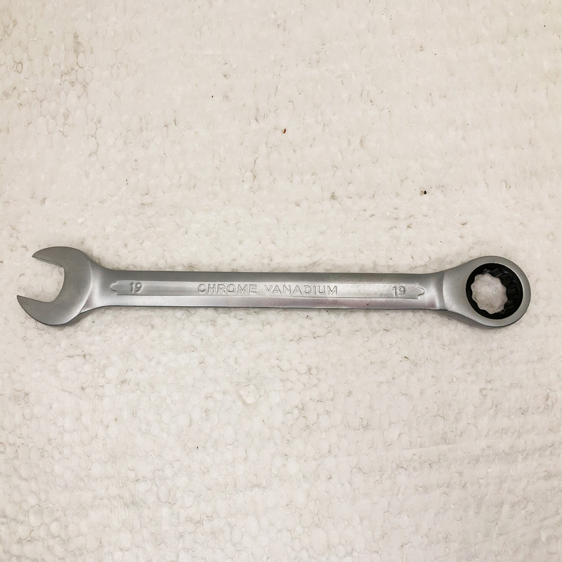 آچار یکسرتخت و یکسر رینگی سوباشی کد STR049 سایز 19 میلیمتر آچار یکسرتخت و یکسر رینگی سوباشی کد STR049 سایز 19 میلیمتر