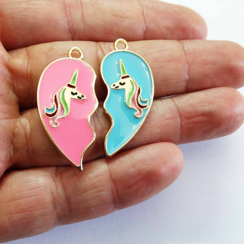 آویز گردنبند مدل قلب دو تیکه اسب تک شاخ کد AG 1026 مجموعه 2 عددی