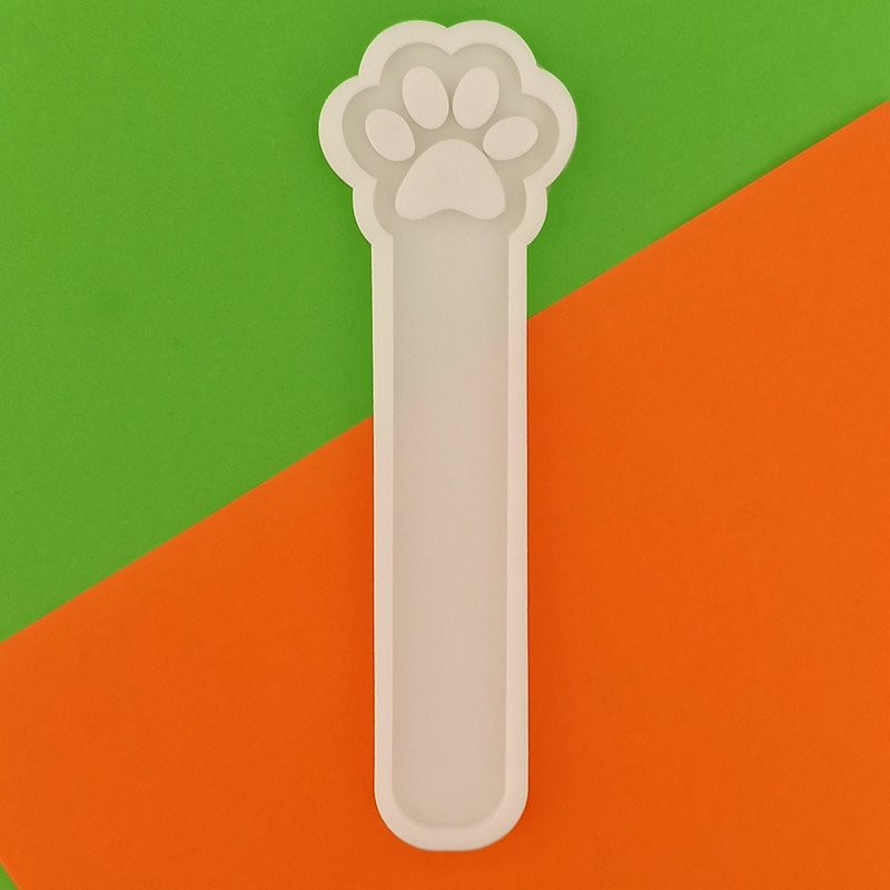 قالب رزین مدل بوک مارک طرح پنجه سگ کد BK-RD1