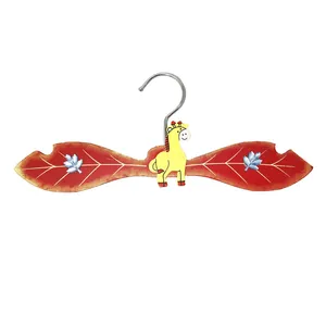 چوب لباسی کودک ایرسا طرح زرافه مجموعه 3 عددی