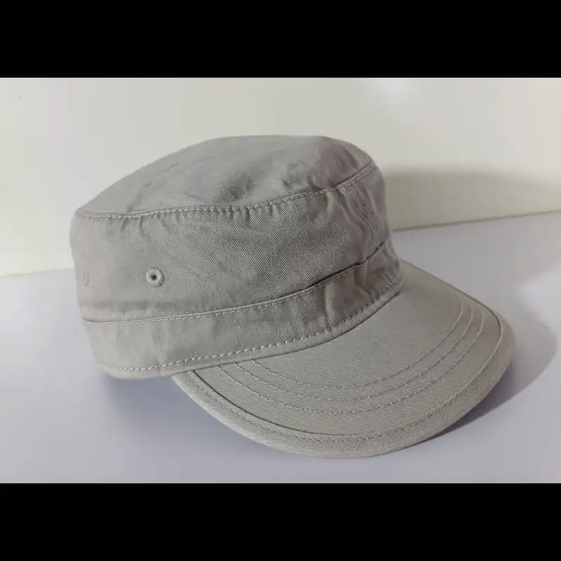 کلاه کپ سی اند ای مدل 70