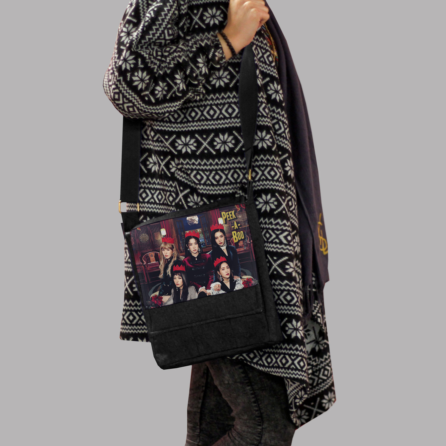 کیف رودوشی دخترانه چی چاپ طرح گروه ردولوت کد kpop redvelvet