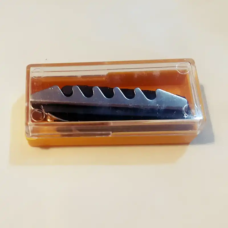 کاپو گیتار مدل 001