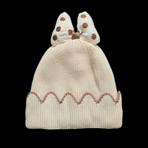 کلاه بافتنی دخترانه مدل آستر دار پاپیونی کد km01