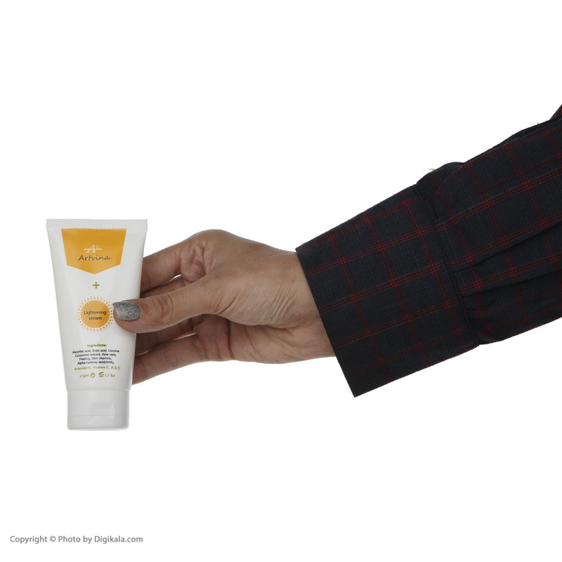 کرم ضد لک و روشن کننده آرت وینا مدل ویتامینه حجم 50 میلی لیتر
