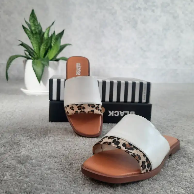 صندل زنانه نیکتا مدل  WH.2735