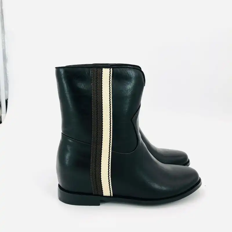 نیم بوت زنانه مدل K1439-7558