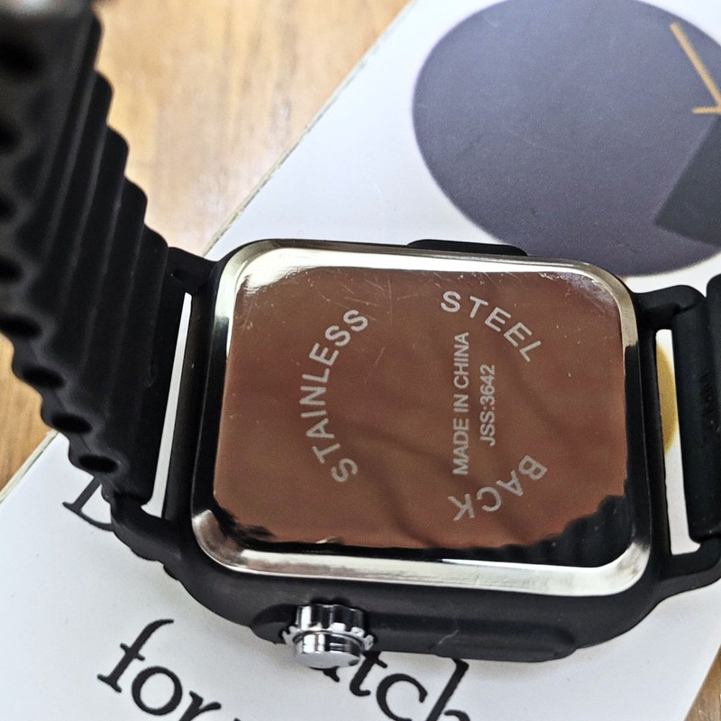 ساعت مچی دیجیتال طرحm-m ساعت مچی دیجیتال طرحm-m