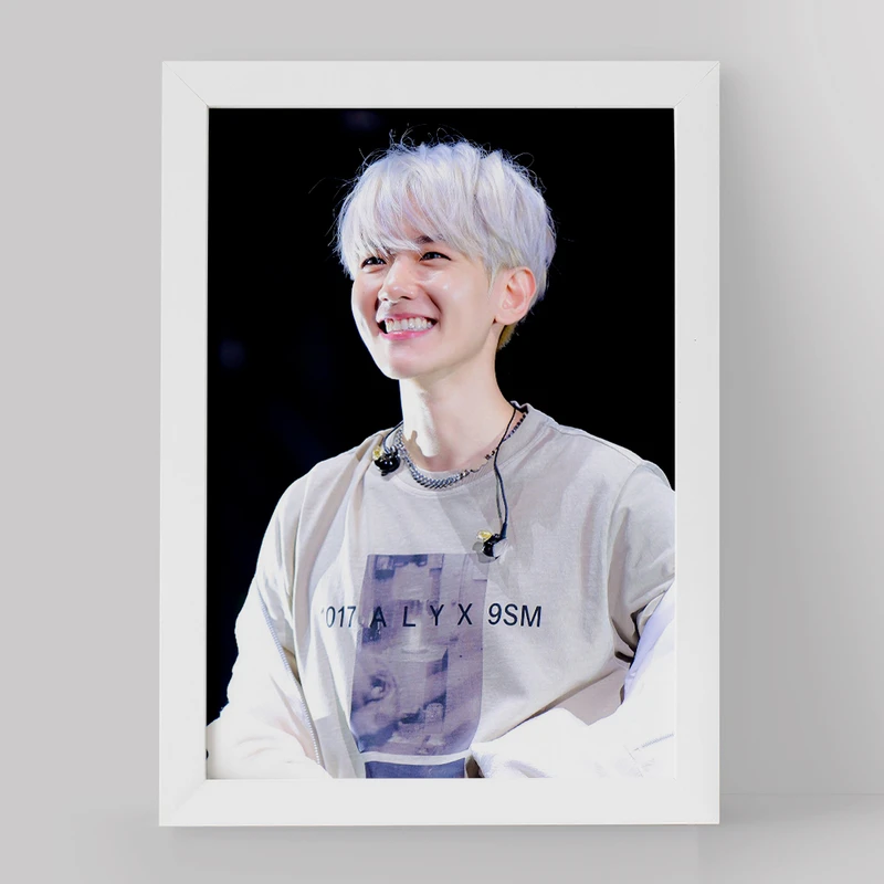 تابلو خندالو مدل بکهیون گروه اکسو EXO کد 13622