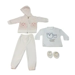 ست 4 تکه لباس نوزادی مدل راه راه
