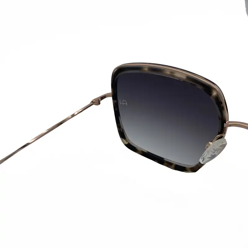 عینک آفتابی زنانه آناهیکمن مدل AH 3233 G21