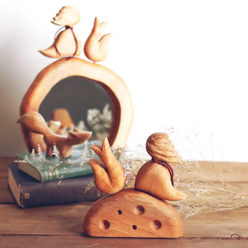 مجسمه چوبی کارکیا مدل سیارک شازده کوچولو کد W24