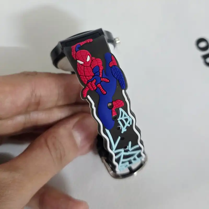 ساعت مچی عقربه ای بچگانه مدل بند سیلیکونی طرح مرد عنکبوتی کد ۳