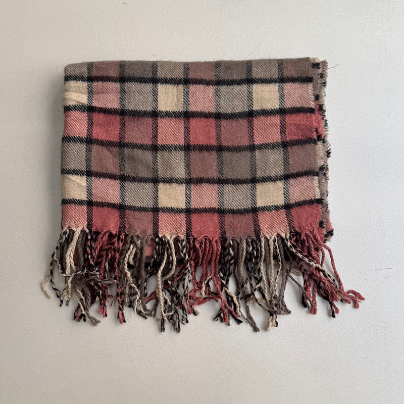 شال گردن زنانه مدل موهر چهارخانه مربعی ریز ریش ریشی کد 14