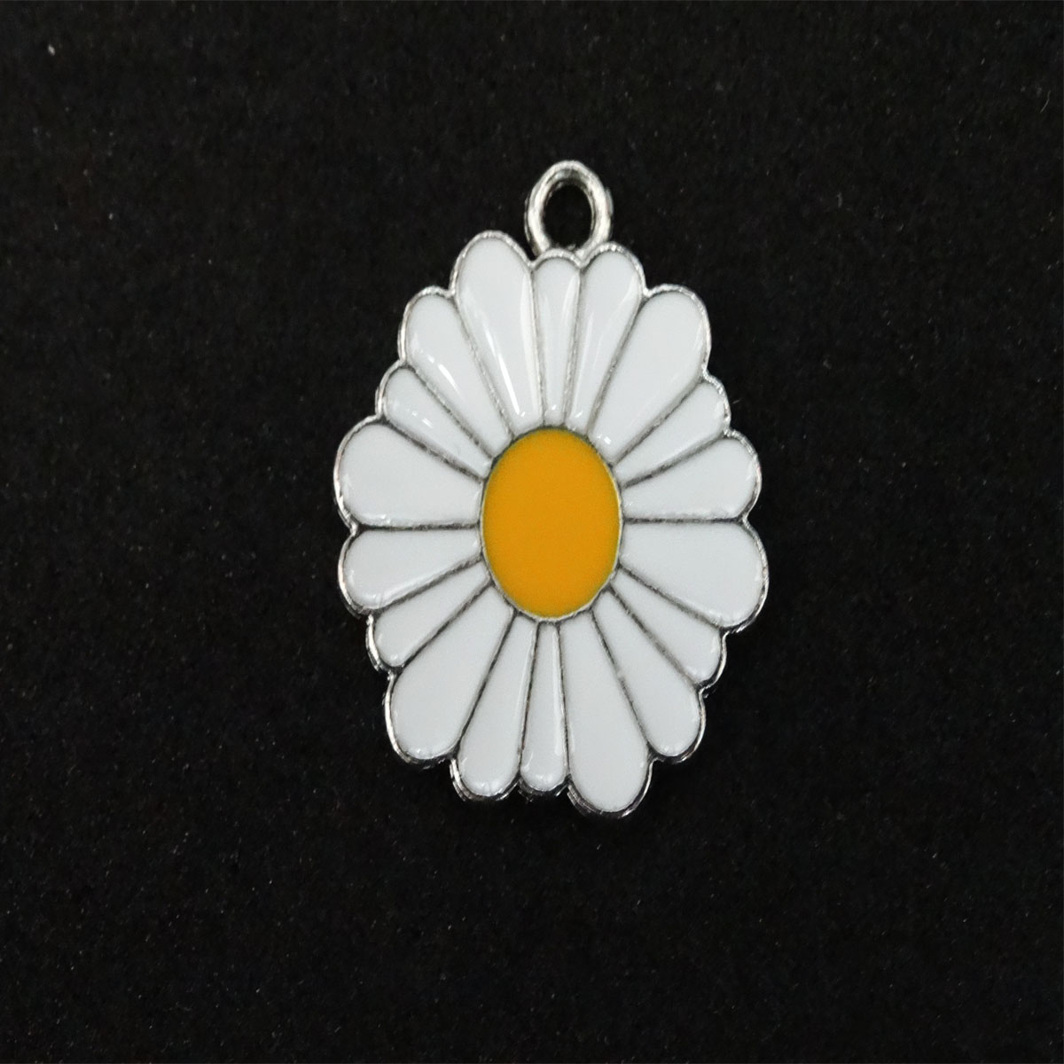 آویز گردنبند مدل گل بابونه کد AG 668