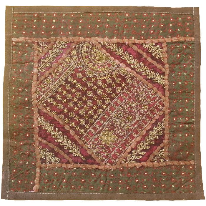 رومیزی سوزن دوزی مدل سرمه عسلی کد SER26