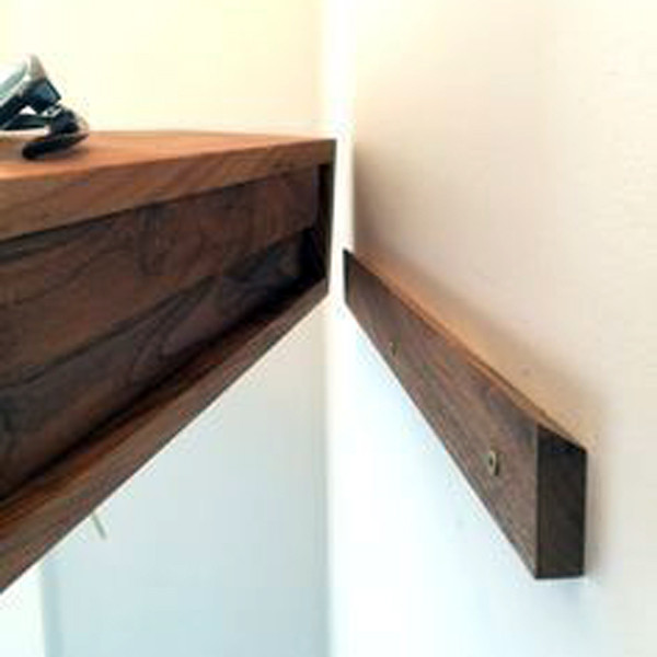 میز تلویزیون دیواری مدل DLF44L