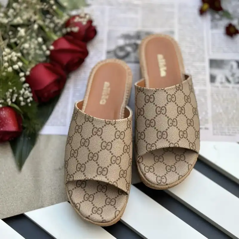 دمپایی زنانه مدل 2023