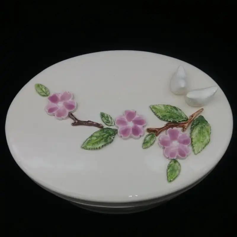 شکلات خوری سرامیکی هیوا طرح رز برجسته دربدار کد 11016216