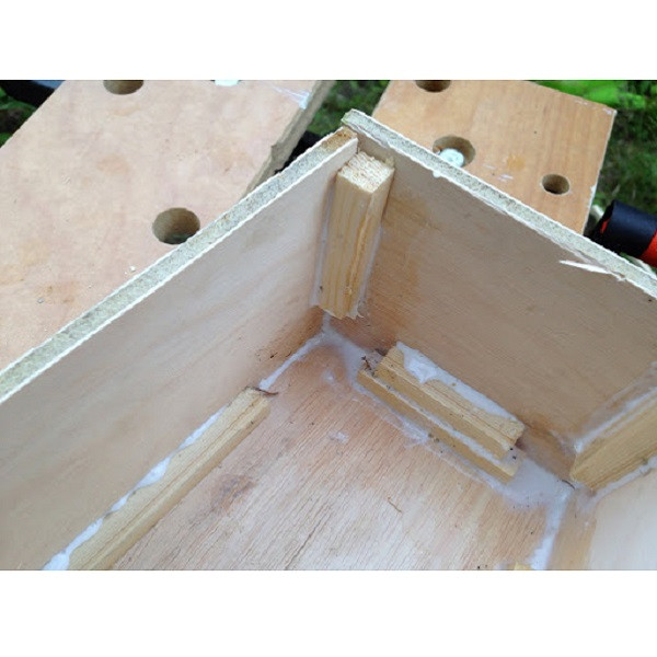 چسب چوب شمال مدل 600 وزن 750 گرم چسب چوب شمال مدل 600 وزن 750 گرم