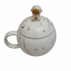 ماگ طرح فضانورد مدل 010 به همراه قاشق