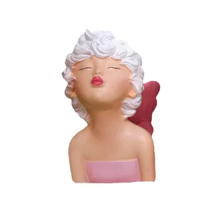 مجسمه هوم لاکس مدل بوسه