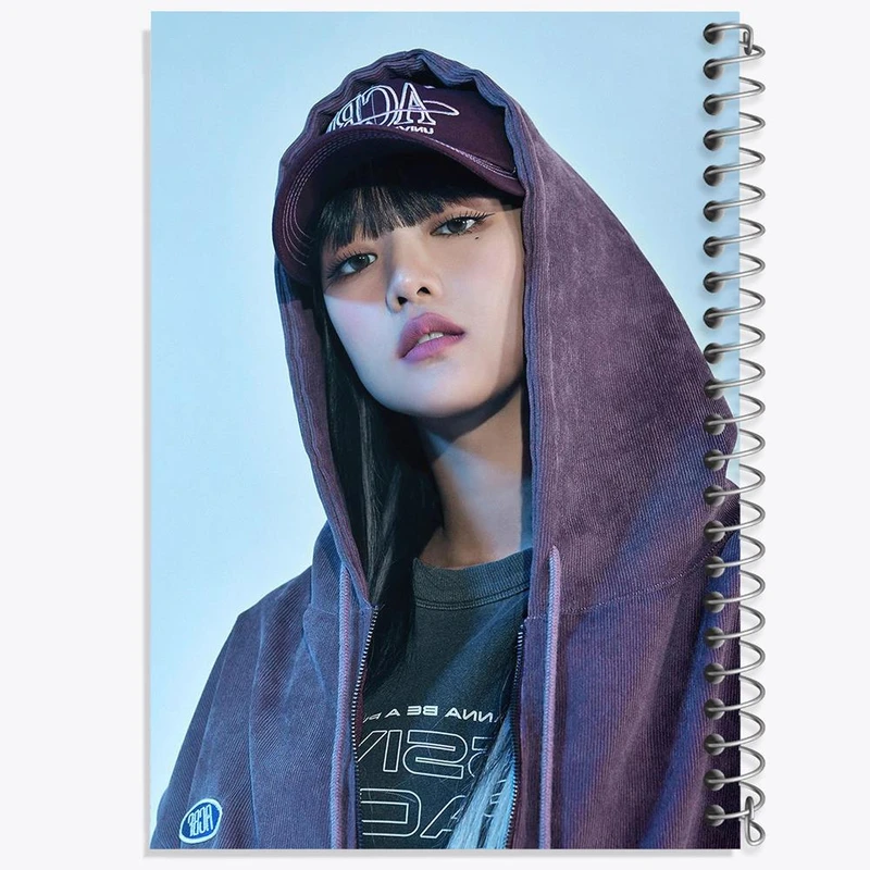 دفتر مشق 50 برگ خندالو مدل مینی گروه جی آیدل GIdle کد 19536