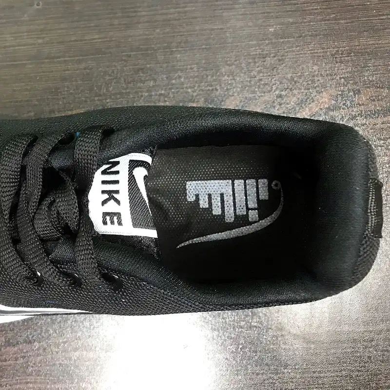 کفش مخصوص دویدن مدل N.i.K_m.e.s_s.f.d