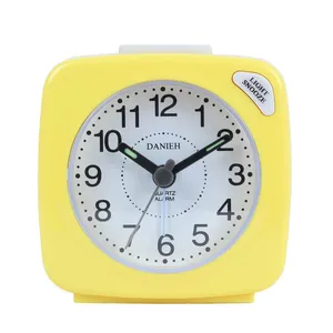 ساعت رومیزی دانیه کد 015