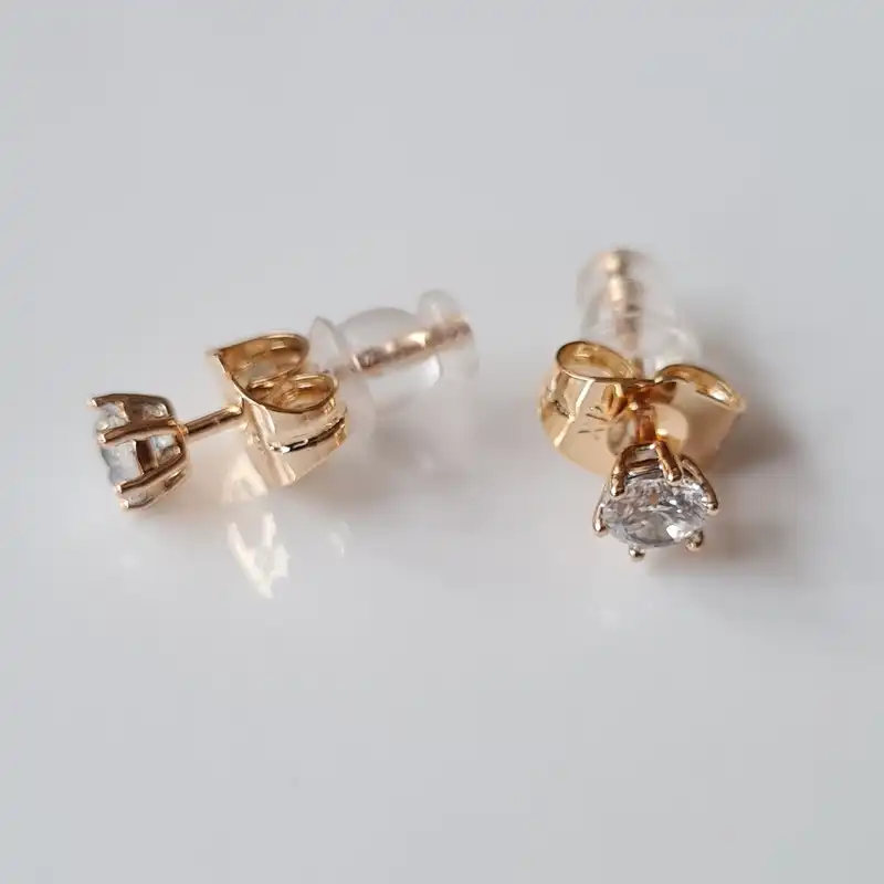 گوشواره زنانه ژوپینگ مدل تک نگین