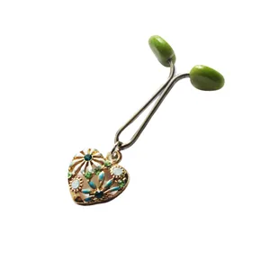 گیره روسری زنانه دینا کد B138