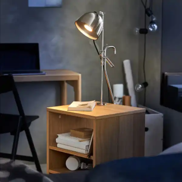 چراغ مطالعه ایکیا مدل RÅVAROR