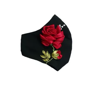 ماسک پارچه ای زنانه مدل رز