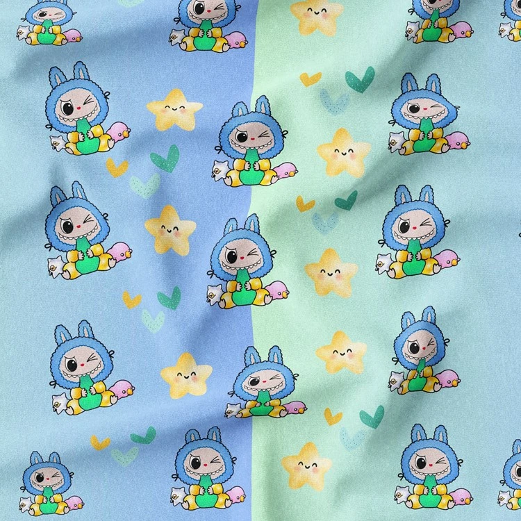 پارچه ملحفه عرض 1.5 متر پارچه باما طرح لبوبو آبرنگی کد 5014701 رنگ آبی