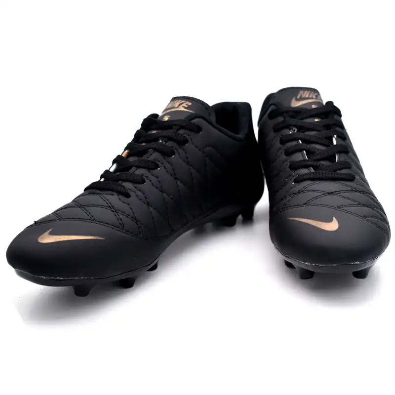 کفش فوتبال مردانه کد BL420