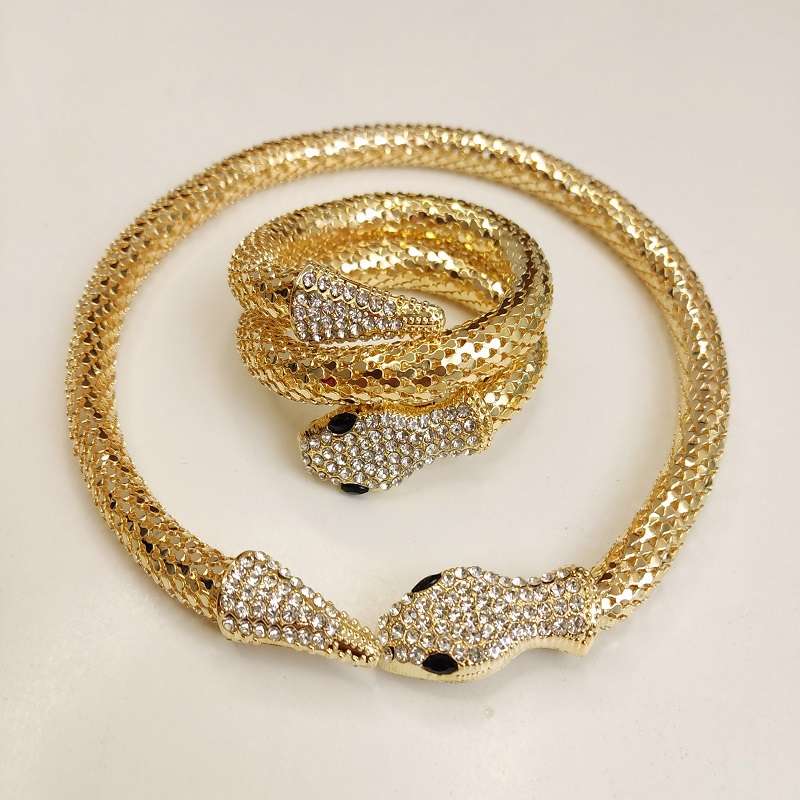 نیم ست زنانه مدل ماری