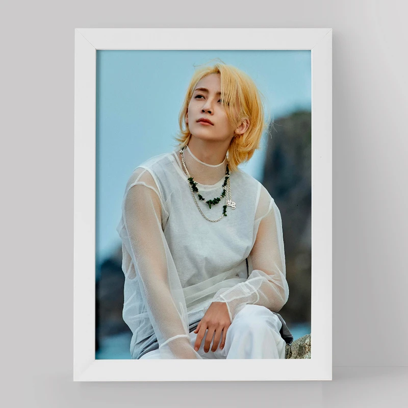 تابلو خندالو مدل جونگهان گروه سونتین کد 12490