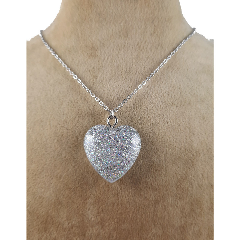 گردنبند دخترانه مدل رزینی قلب