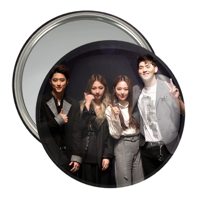 آینه جیبی خندالو مدل گروه کارد Kard  کد 20159