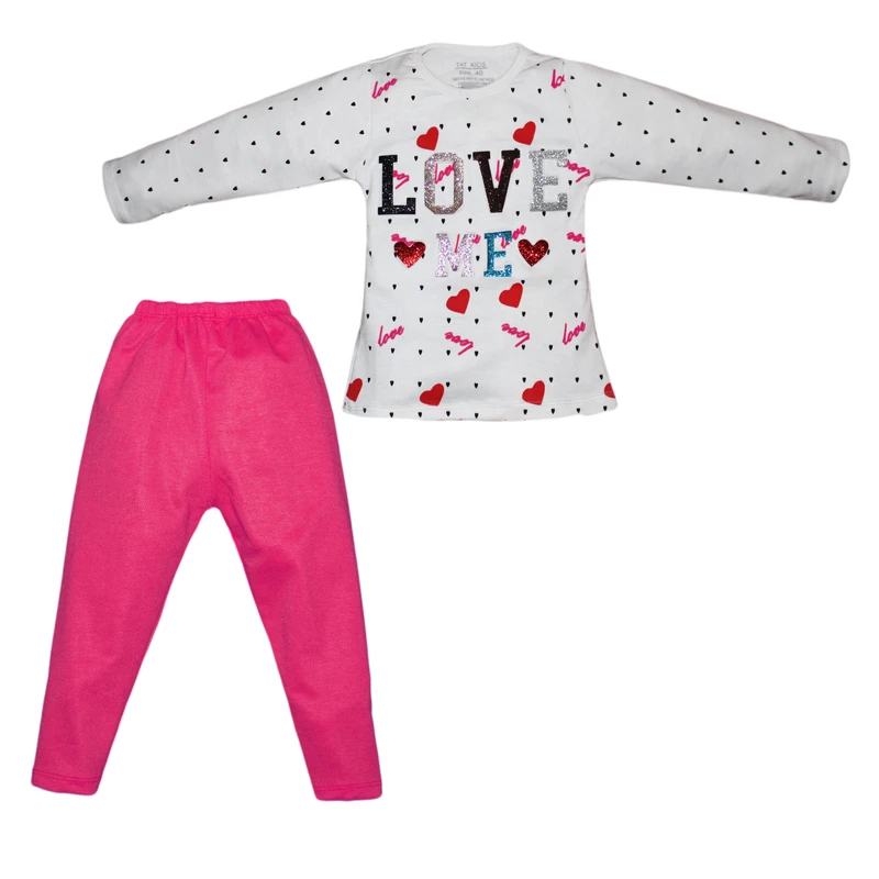 عکس شماره 2 : ست تی شرت و شلوار دخترانه مدل love حروف برجسته کد 108
