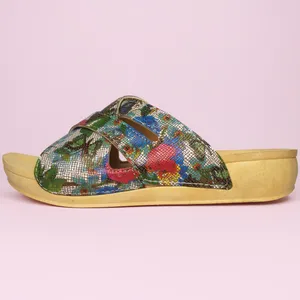 دمپایی زنانه نیکتا مدل Si-Gn