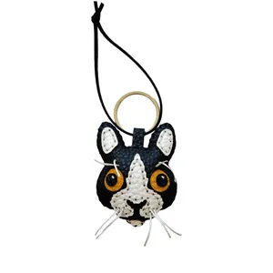 جاکلیدی چرمی مدل گربه سیبیلو