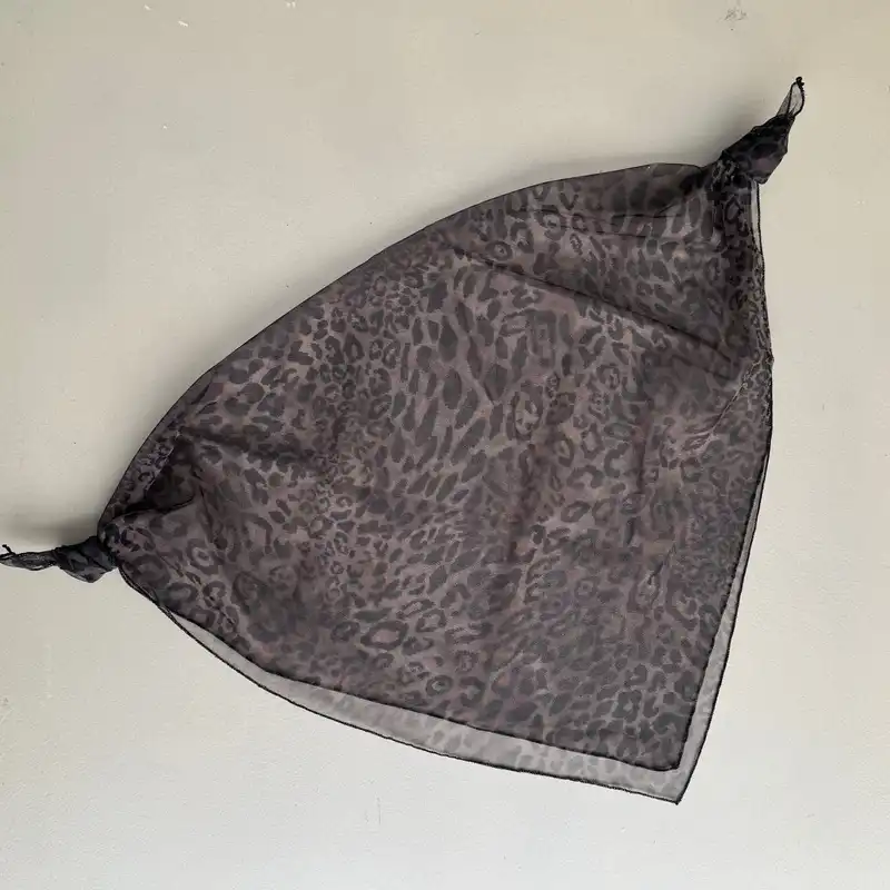 روسری زنانه مدل مینی توری پلنگی کد 1