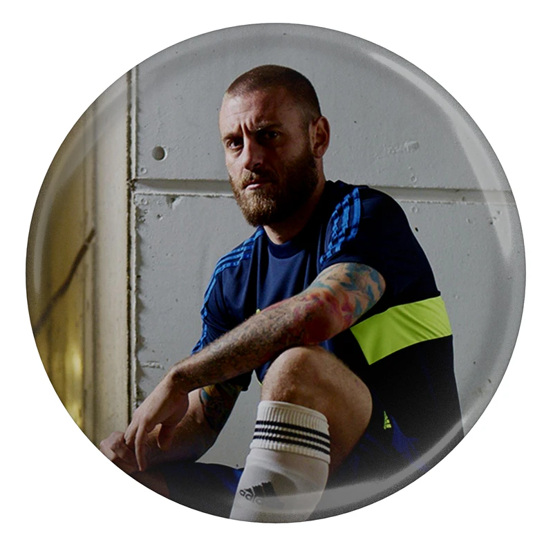 مگنت طرح دنیله د روسی اسطوره باشگاه آ اس رم ایتالیا مدل S5183 