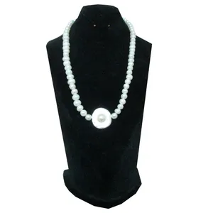 Giuno 124 White Pearl Crystal Necklace