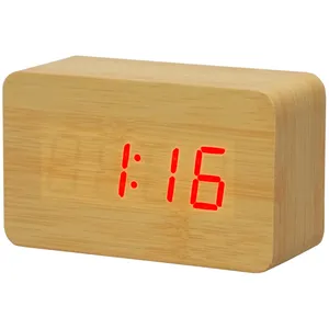 ساعت رومیزی کیمیت مدل Woody 863 C Red