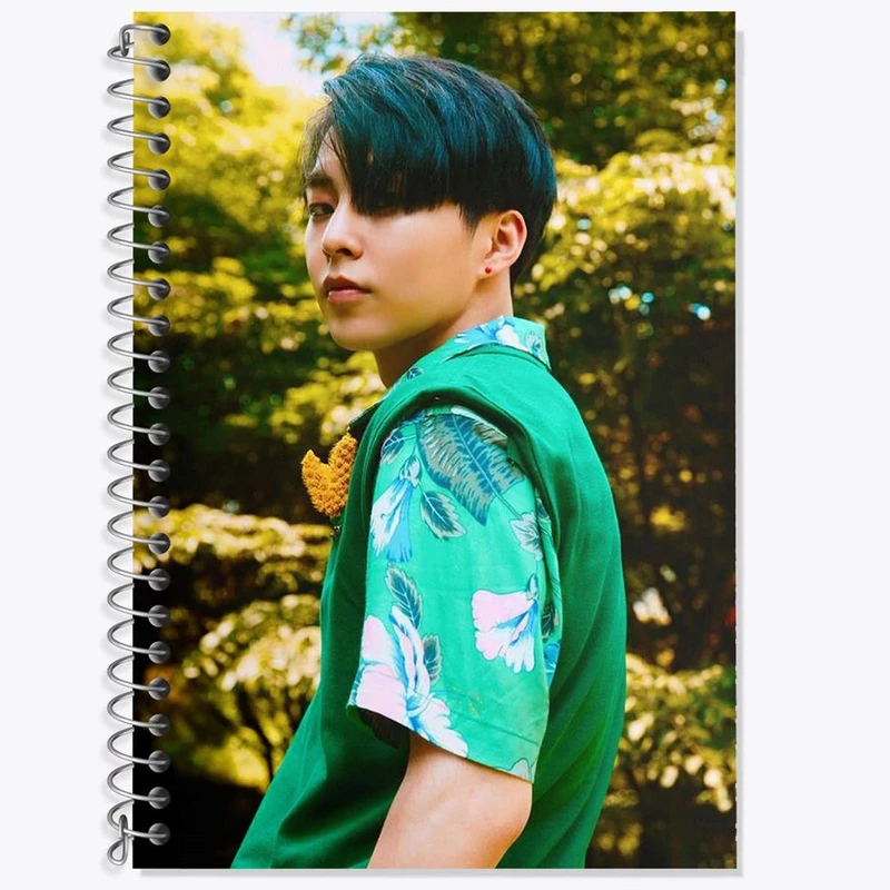 دفتر زبان 50 برگ خندالو مدل دو خط طرح شیومین گروه اکسو EXO کد 13506