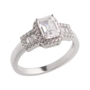 انگشتر نقره زنانه سواروسکی مدل سولیتر تک نگین کد 9916