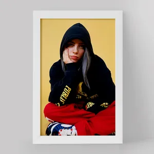 تابلو خندالو مدل بیلی آیلیش Billie Eilish کد 19113